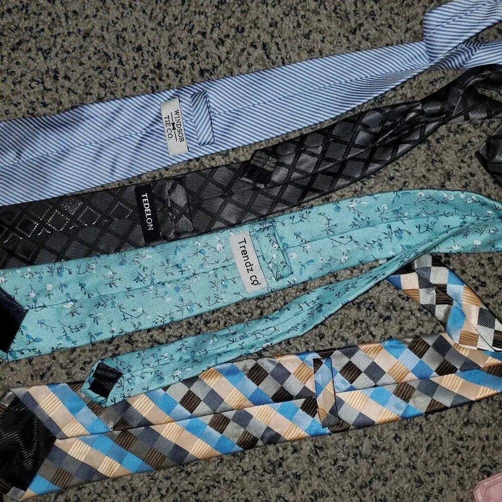 Tie Lot